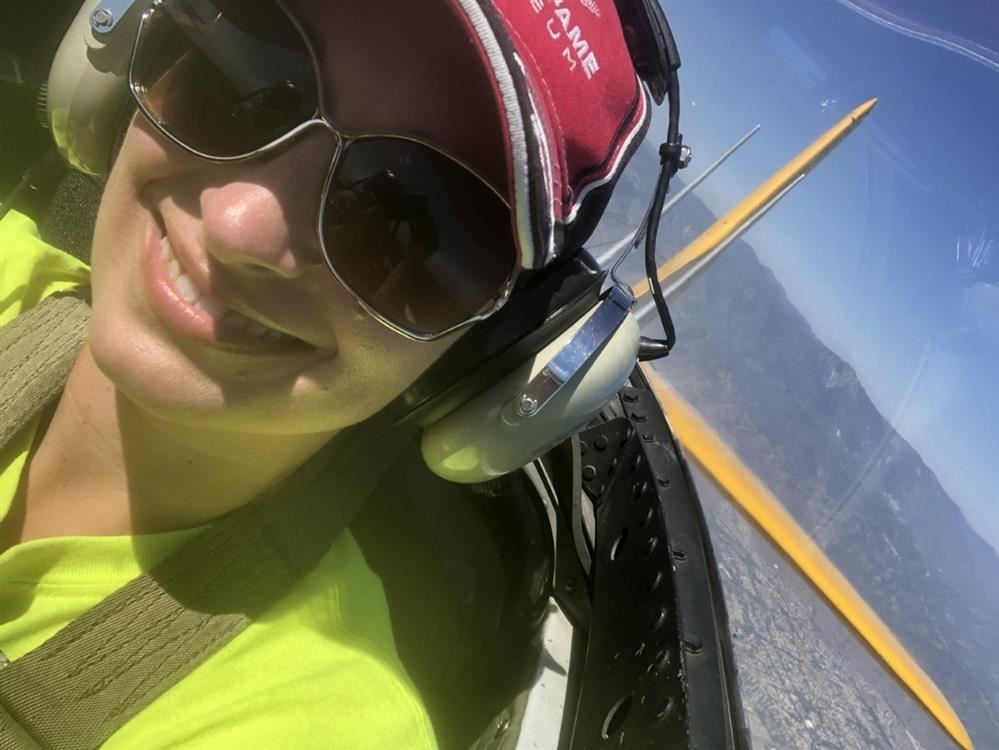 Afternoon flying Afternoon flying
